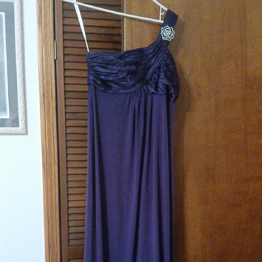 Elegant Purple One-Shoulder Dress Davids Bridal Size 6